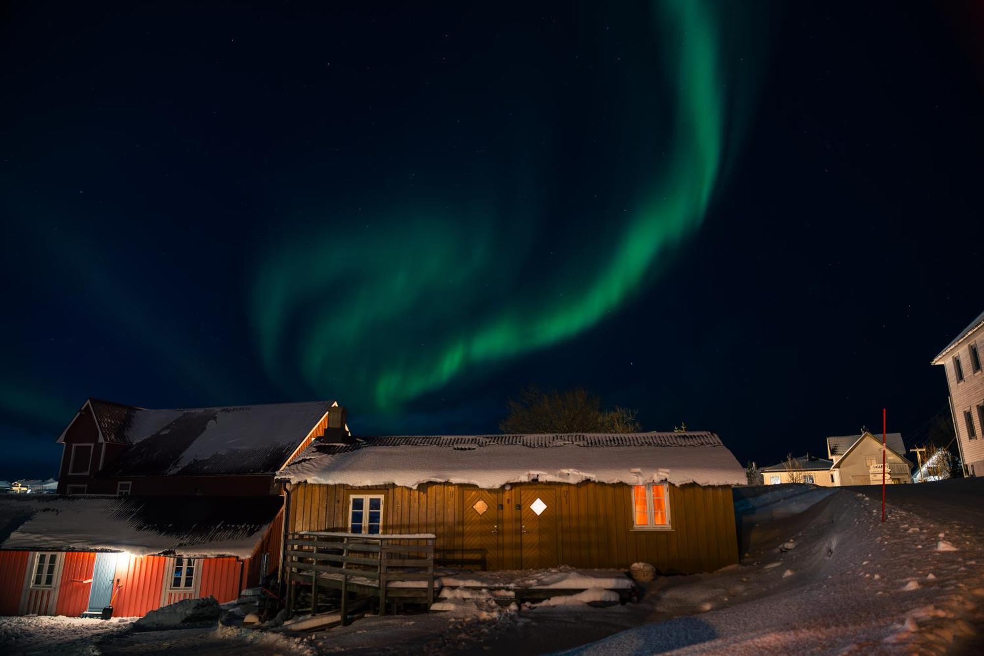 Lofoten Hostel Ballstad - Rorbua  God stemning  - Good Wibe Cabin Exterior foto